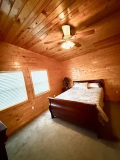 4th bedroom: Queen bed with 32" TV on 2nd floor. 4th bedroom: Queen bed with 32" TV on 2nd floor.